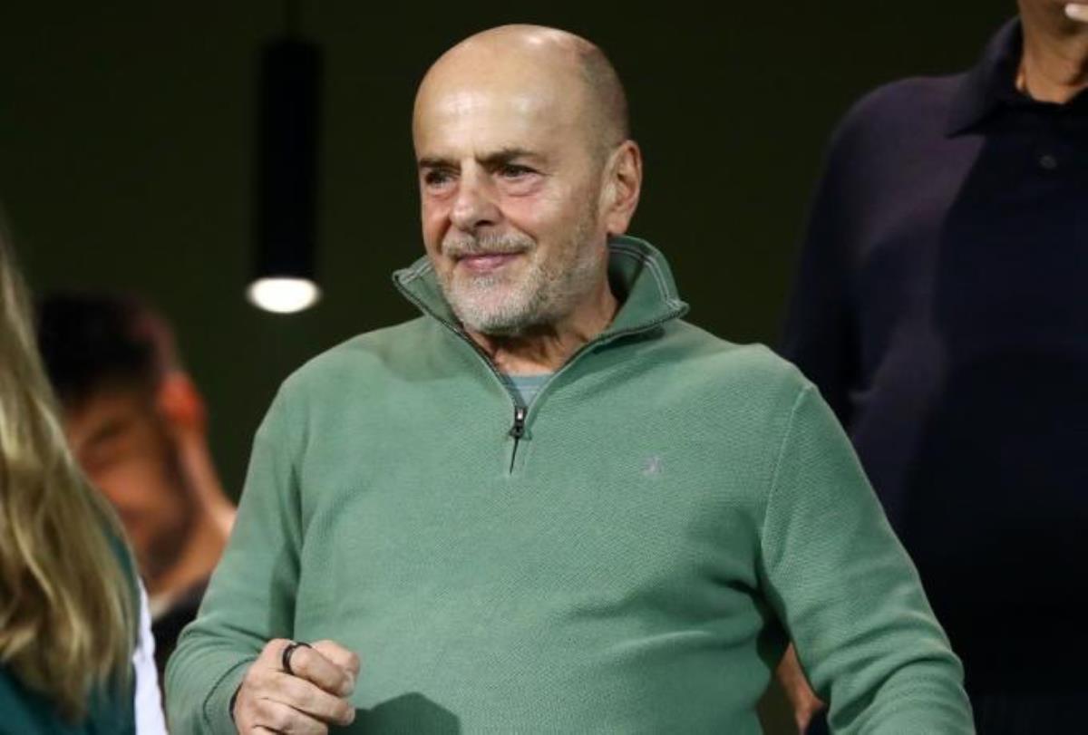 Live streaming η συνέντευξη του Γιάννη Αλαφούζου