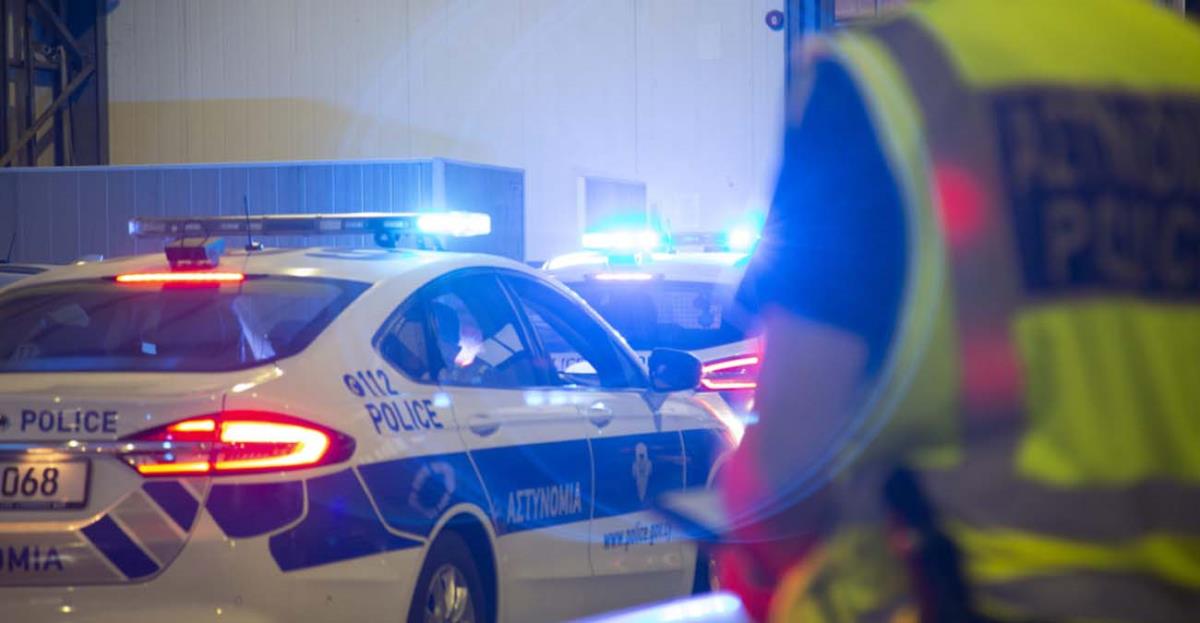 Άγρια επεισόδια στη Λεμεσό: Επίθεση στο σωματείο του Απόλλωνα – Οπαδοί πιάστηκαν στα χέρια