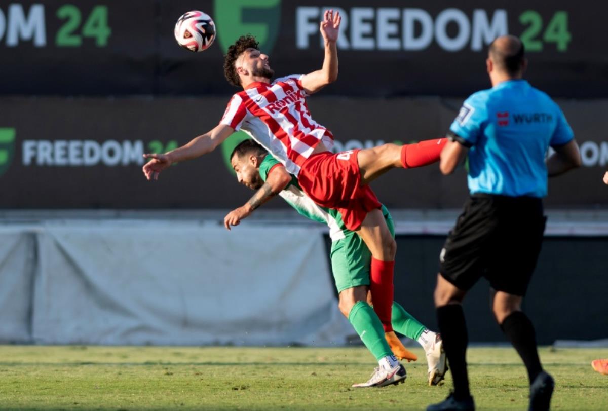 ΕΝΤΟΝΑ παράπονα από ΑΕΖ για τη διαιτησία – «Από ανύπαρκτο πέναλτι το 2-1 της Σαλαμίνας – Μας παίζουν 80-20» (ΒΙΝΤΕΟ)