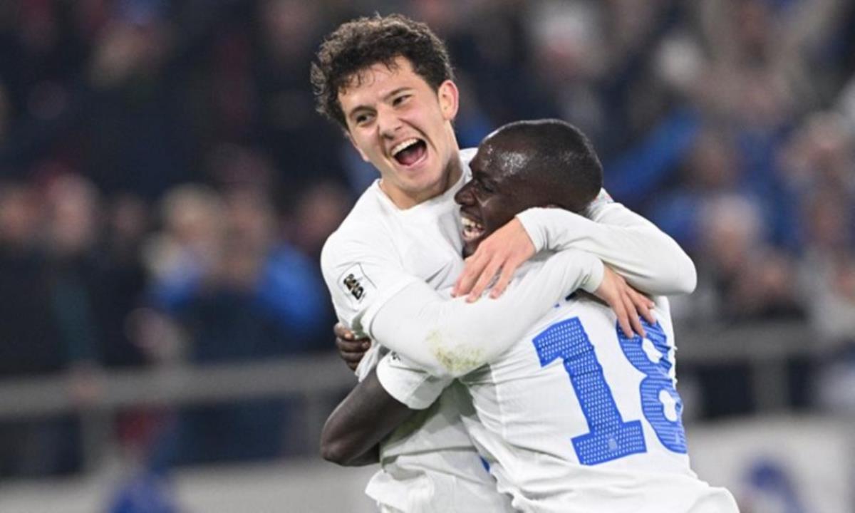 Όρθωσε ανάστημα η Εθνική Ελλάδας και νίκησε με σούπερ Τεττέη και… σωτήρα Βλαχοδημο!