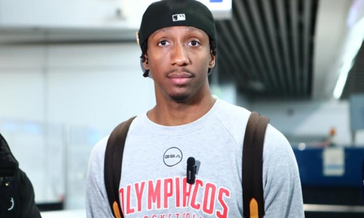 «Κάνει σκέψεις αποχώρησης από τον Ολυμπιακό»