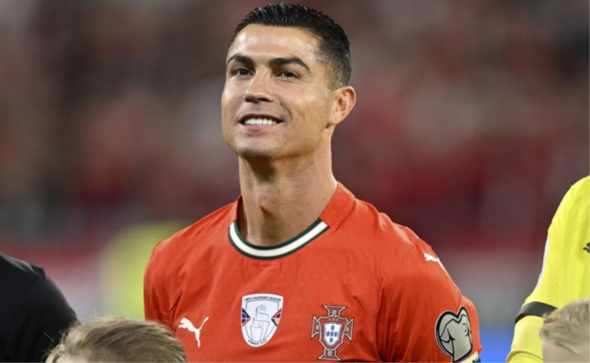 Η συγκινητική κίνηση του Ρονάλντο: Τα δώρα στους συμπαίκτες του στην Εθνική Πορτογαλίας και το ρολόι-φόρος τιμής στον Ζότα