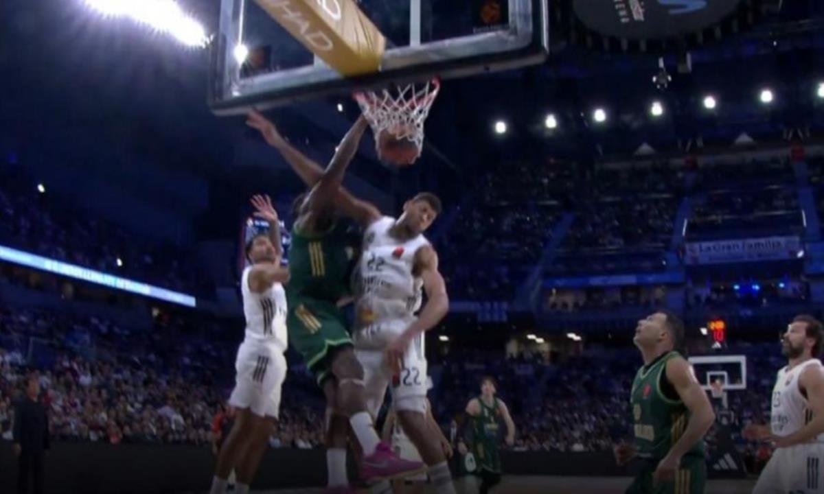 Manimal ΚΑΙ στη Μαδρίτη: Το ΤΡΟΜΕΡΟ poster κάρφωμα του Φαρίντ μπροστά στον Ταβάρες! (ΒΙΝΤΕΟ)