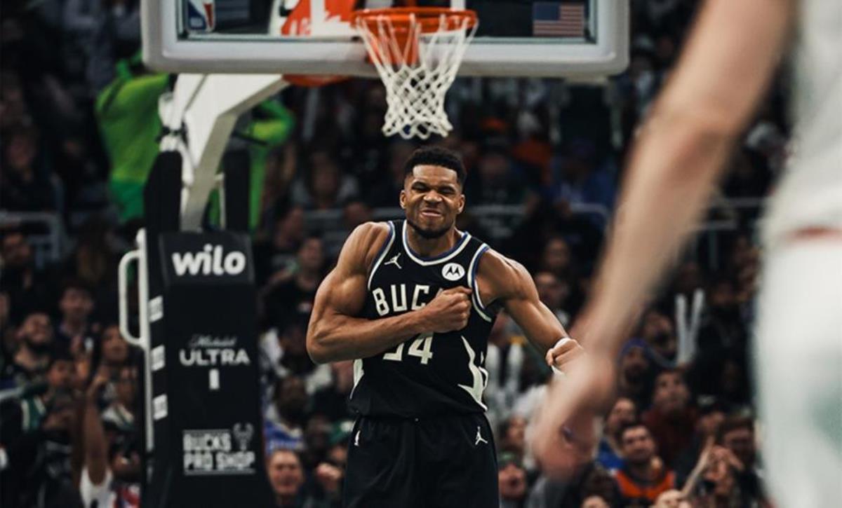 Ιστορικές επιδόσεις από Γιάννη Αντετοκούνμπο