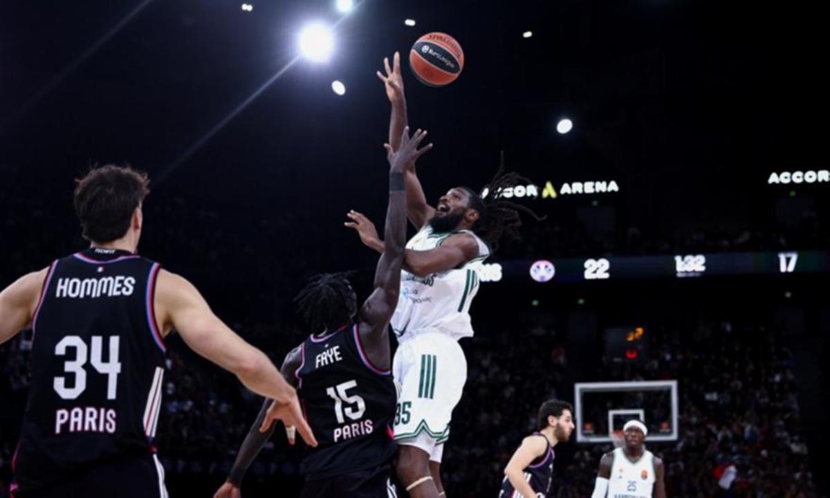 Άλωσε το Παρίσι με μυθικό ντεμπούτο Φαρίντ και φώναξε ότι είναι εδώ ο Παναθηναϊκός!