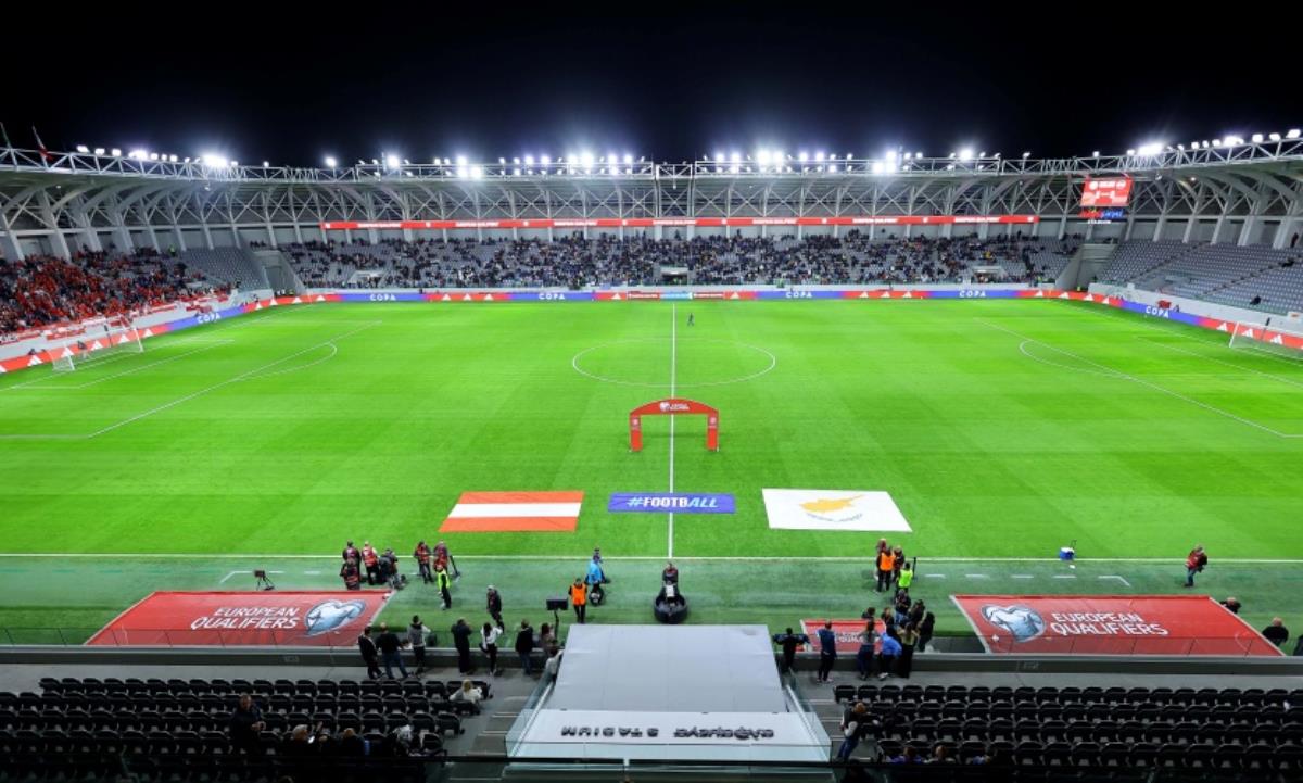 Μόνο οι Αυστριακοί ακούγονταν μέχρι το 70′ – Λες και έβλεπαν… τένις οι Κύπριοι φίλαθλοι