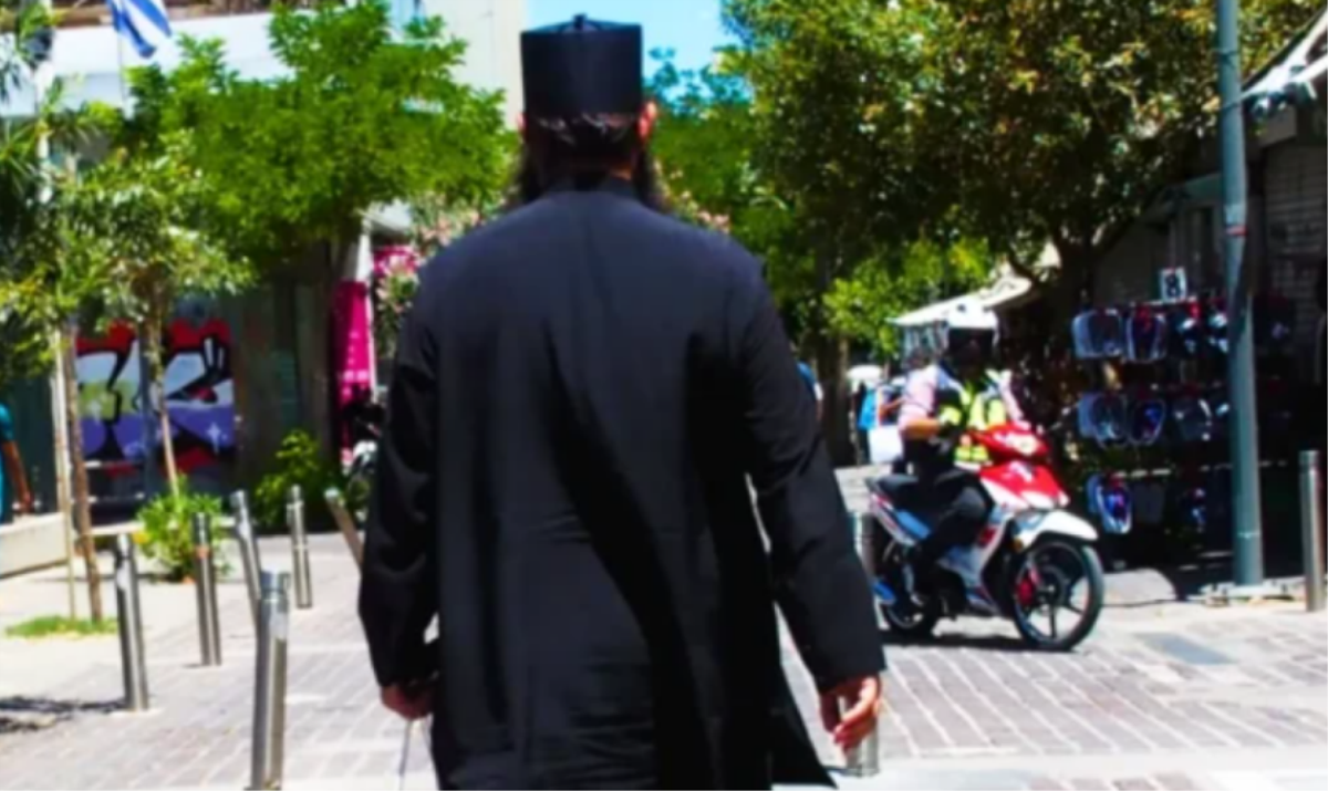 Από μοναχός… έμπορος ναρκωτικών: Συνελήφθη με δύο κιλά κοκαΐνης – Το «διαβολικό» σχέδιο για τη μεταφορά της