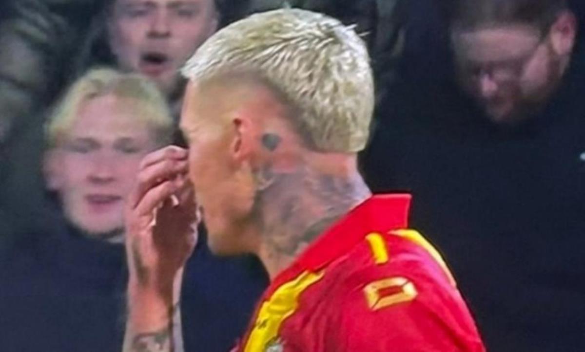 Χειρονομία που δεν χωρά ο νους από παίκτη της Γκόου Αχέντ Ιγκλς: Το ντροπιαστικό επεισόδιο που εξόργισε τα social media (ΒΙΝΤΕΟ)