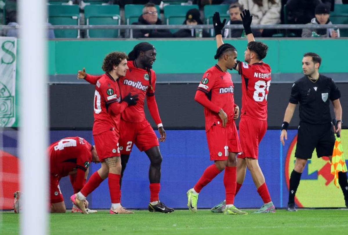 Φωνάζει η πρόοδος… εκτός συνόρων!