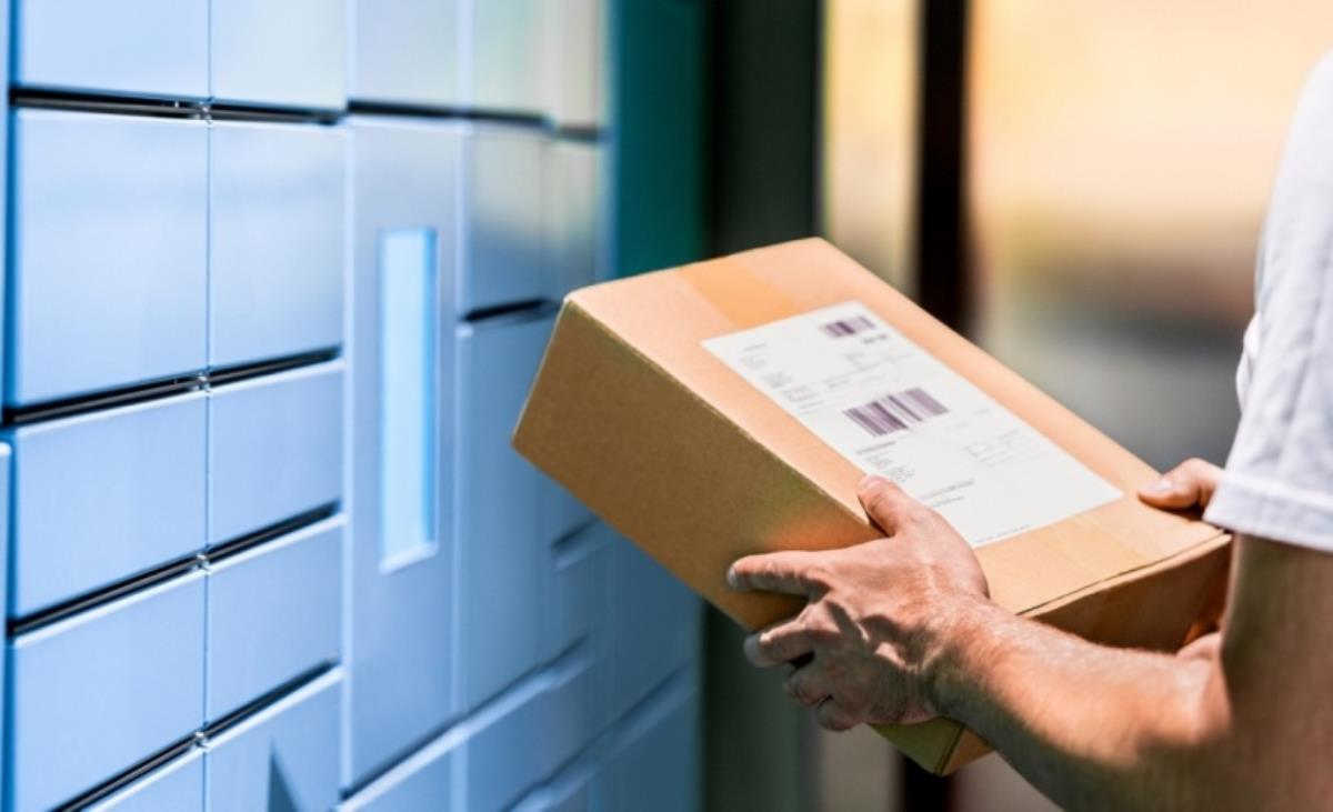 Κλείνει το «παράθυρο» των αφορολόγητων μικροδεμάτων από τις αρχές του 2026 – Τι αλλάζει για Temu, Shein, e-shops και καταναλωτές