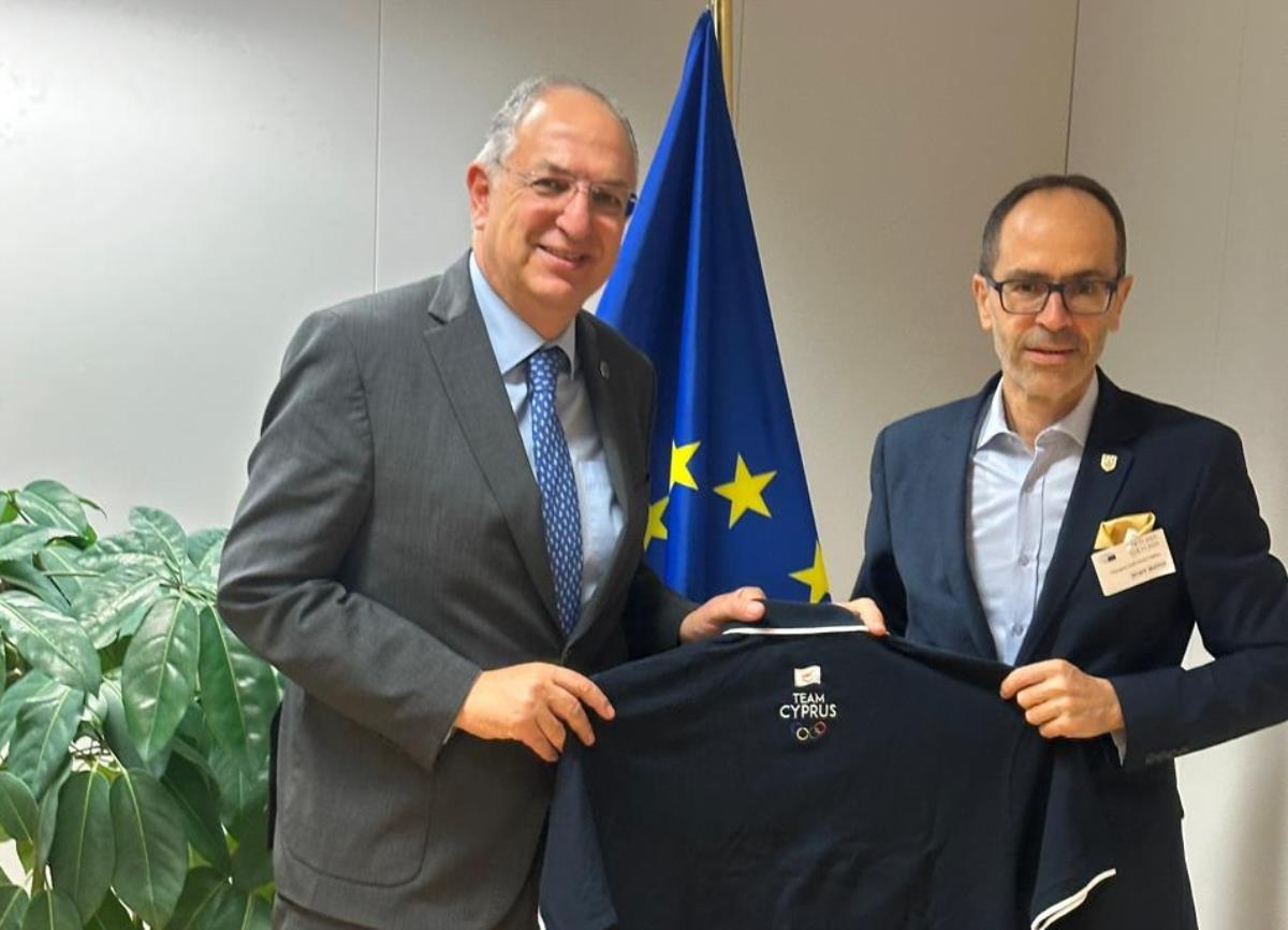 Συνάντηση Προέδρου της Κυπριακής Ολυμπιακής Επιτροπής με τον Ευρωπαίο Επίτροπο Κώστα Καδή στις Βρυξέλλες