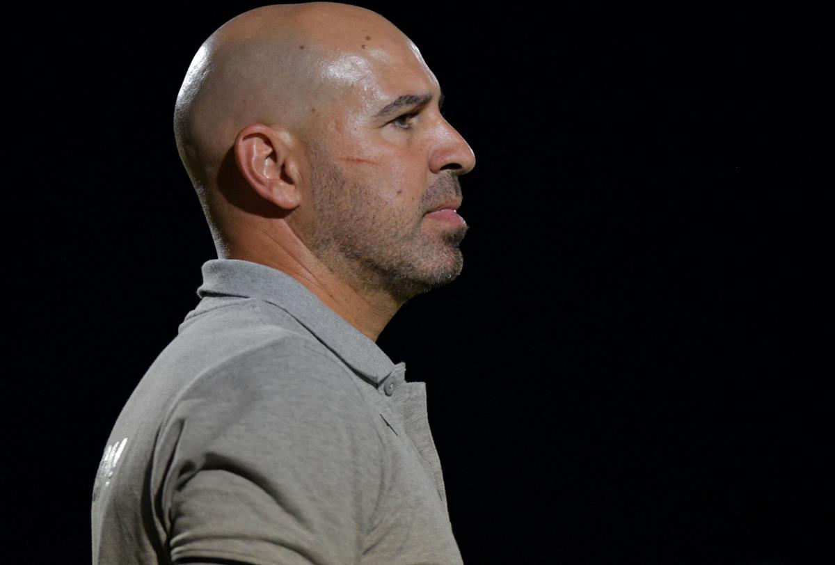 «Πιο πάνω από τους άλλους η Ομόνοια, λίγο έκπληξη για μένα ο ΑΠΟΕΛ»