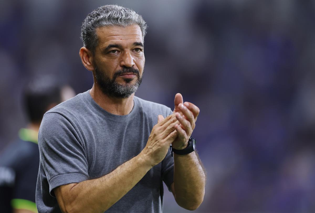 Με ΦΟΥΛ ψυχολογία για να σπάσει μία ακόμη αρνητική παράδοση και να… στείλει ΜΗΝΥΜΑ – Η πιθανή ενδεκάδα του Μάρτινς