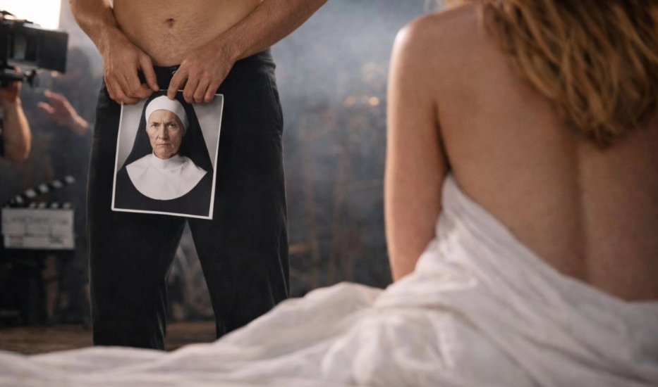 Τι κάνουν οι ηθοποιοί αν υπάρξει διέγερση σε ερωτικές σκηνές;