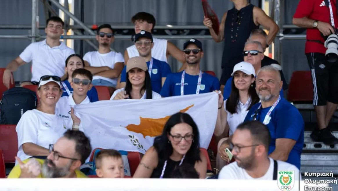 Η κυπριακή σημαία κυμάτισε στο Μεσογειακό Χωριό του Τάραντο