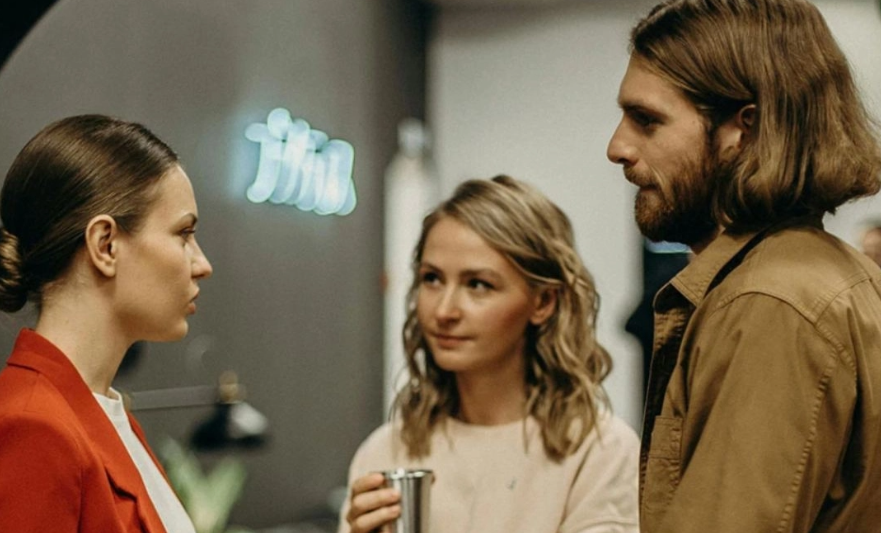 Πώς να κερδίσεις την εμπιστοσύνη των άλλων σε 60''