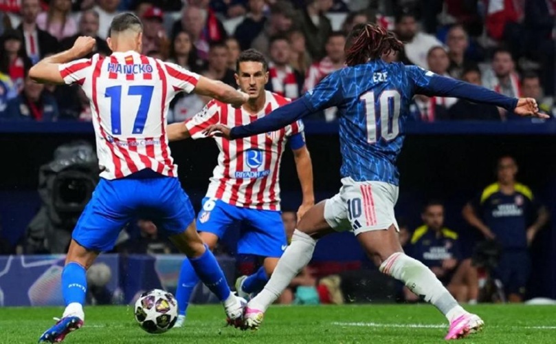 Η UEFA απάντησε στην Άρσεναλ για το αν ο Χάντσκο έκανε πέναλτι στον Έζε!