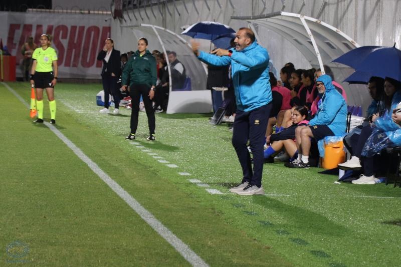 Δημητριάδης: «Δικαιωματικά οι κοπέλες μας θα διεκδικήσουν άνοδο»