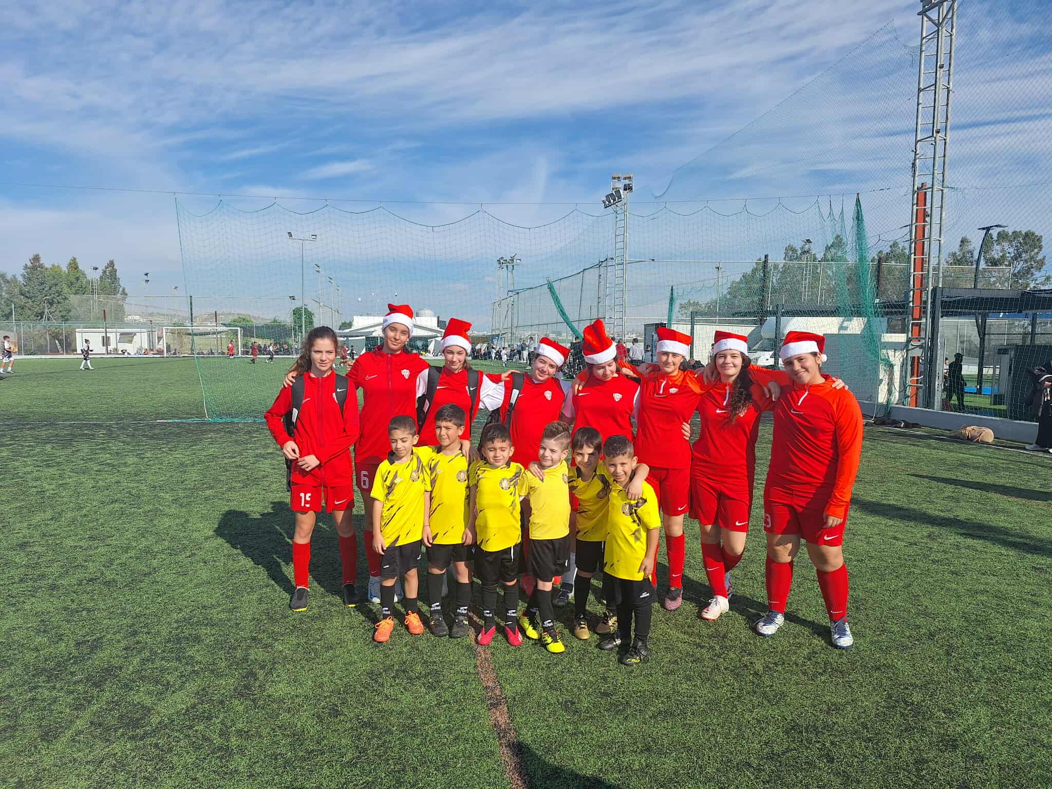 Όμορφη έκπληξη από Σαλαμιναίες  (ΦΩΤΟΓΡΑΦΙΕΣ)