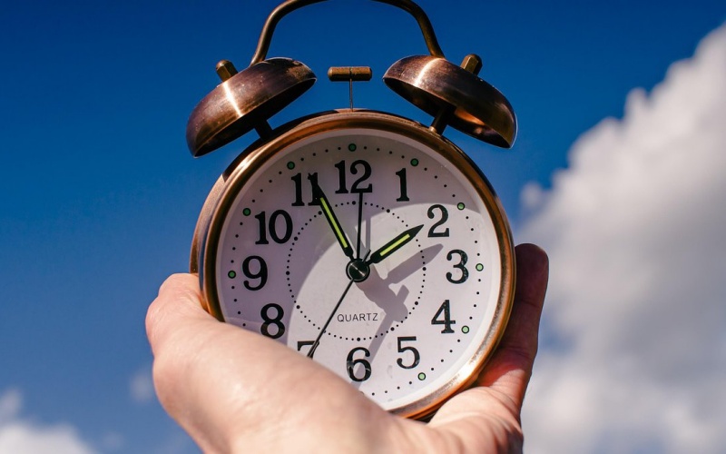 Επίσημη ανακοίνωση: Πότε «αλλάζει» ξανά η ώρα στην Κύπρο - Πώς θα μετακινηθούν οι δείκτες του ρολογιού