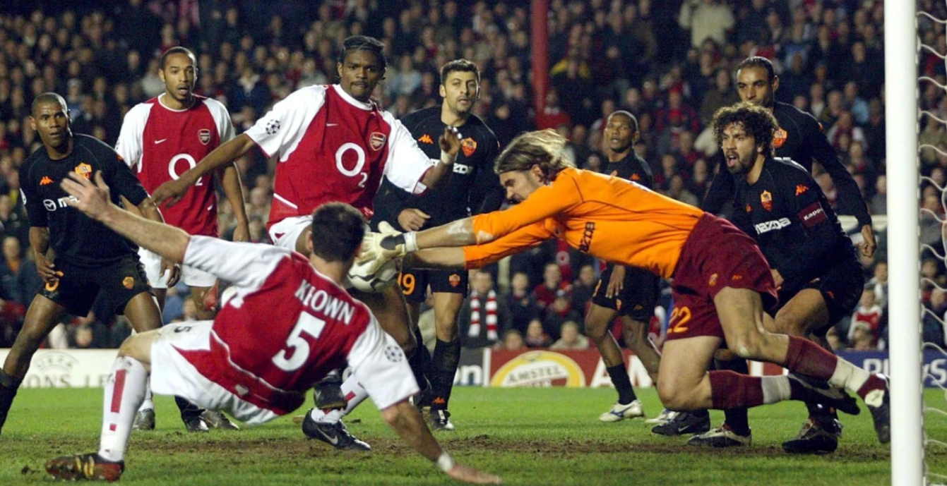 Με τα γούρια δεν παίζουμε: Θρύλος της Άρσεναλ ζητούσε να τον χαστουκίσουν πριν από κάθε αγώνα