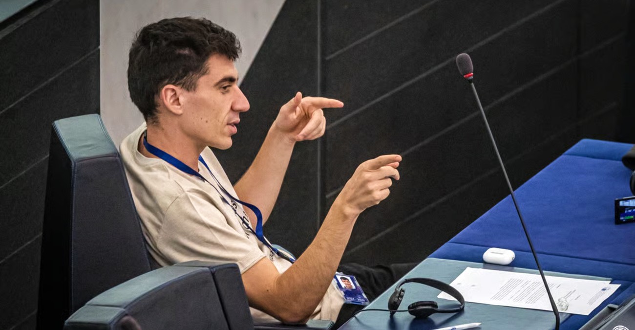 Φειδίας Παναγιώτου: Απαντά με βίντεο για την καταγγελία εναντίον του - «Εφκάλαν με ότι είμαι ο πιο ψεύτης τζαι απατεώνας»