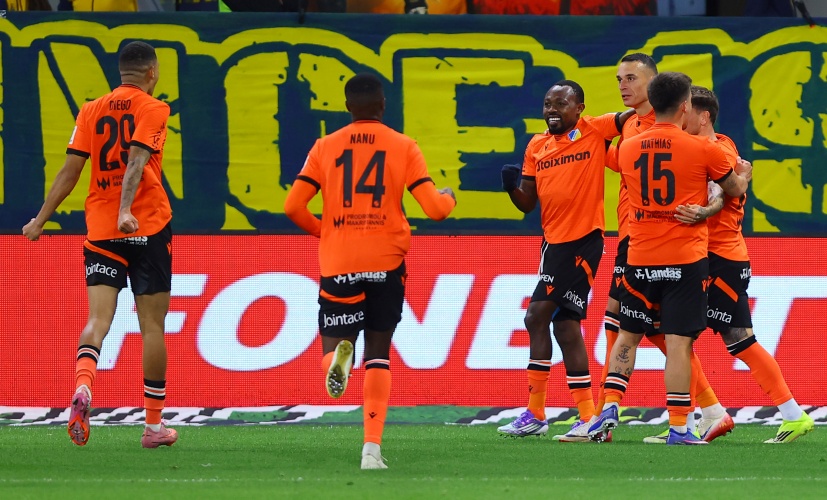 Λαχτάρησε στο φινάλε ο ΑΠΟΕΛ, αλλά πήρε το τρίποντο κόντρα στην ΑΕΛ και κλείδωσε θέση στην εξάδα!