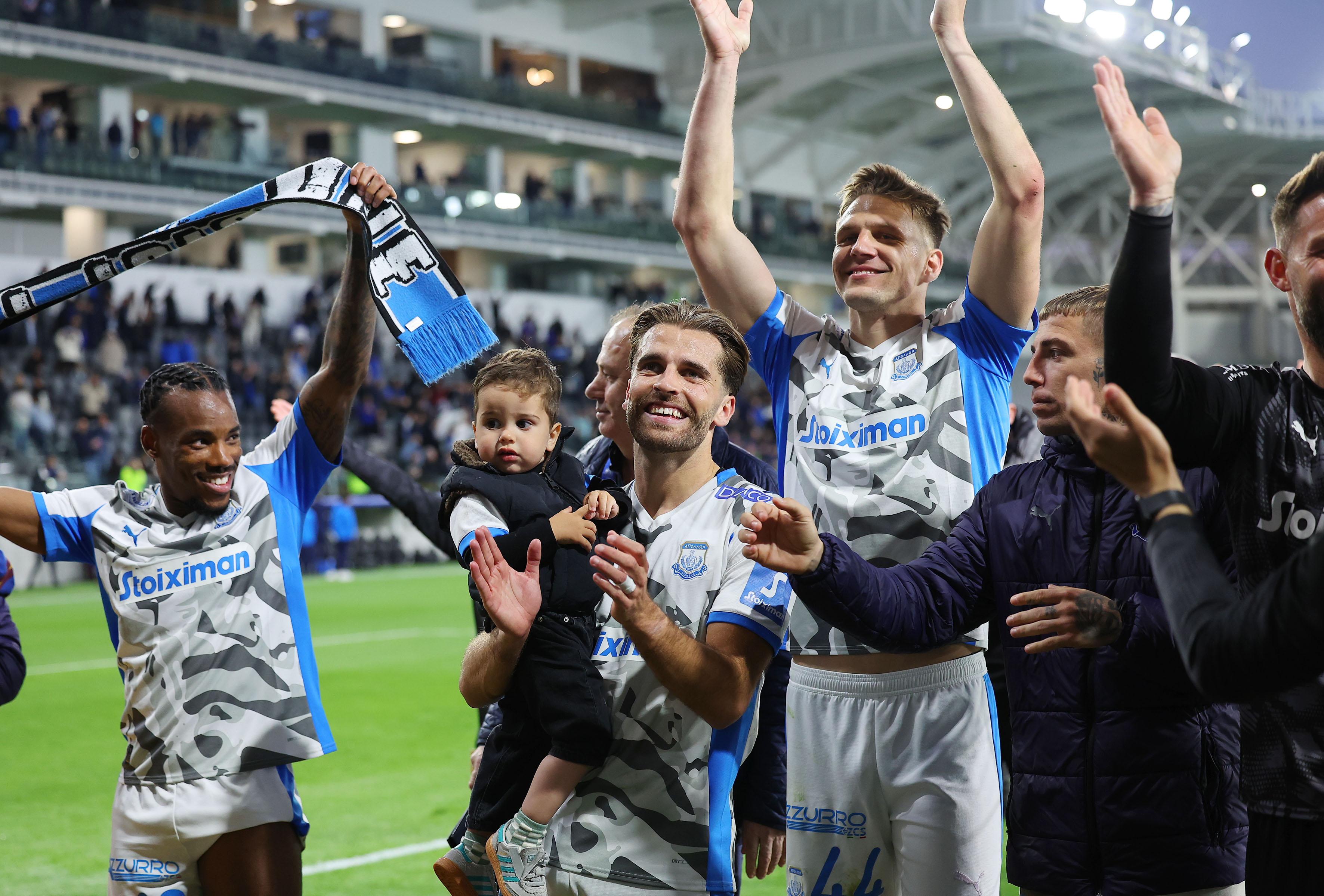 ΑΠΟΛΛΩΝ: Το πανηγύρι μετά την ανατροπή (ΒΙΝΤΕΟ)