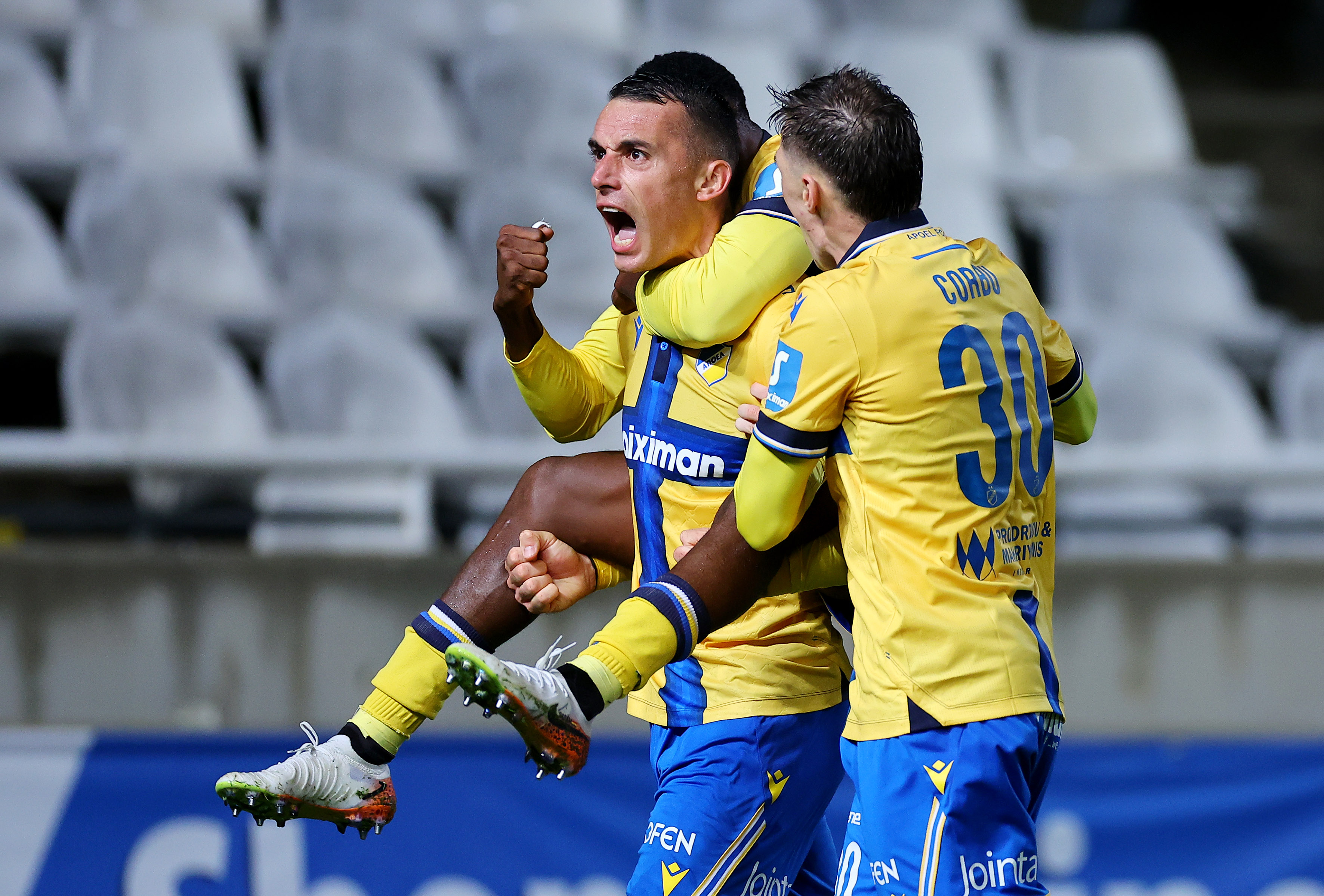 LIKE για ΑΠΟΕΛ