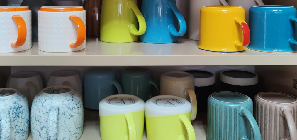 Γιατί τα ποτήρια και τα φλυτζάνια πρέπει να αποθηκεύονται ανάποδα: Να το θυμάστε σε όλη σας τη ζωή