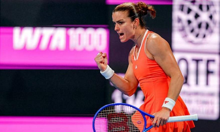 ΦΟΒΕΡΗ Μαρία Σάκκαρη: Υπέταξε το Νο.2 του κόσμου με ανατροπή και προκρίθηκε στα ημιτελικά της Ντόχα!