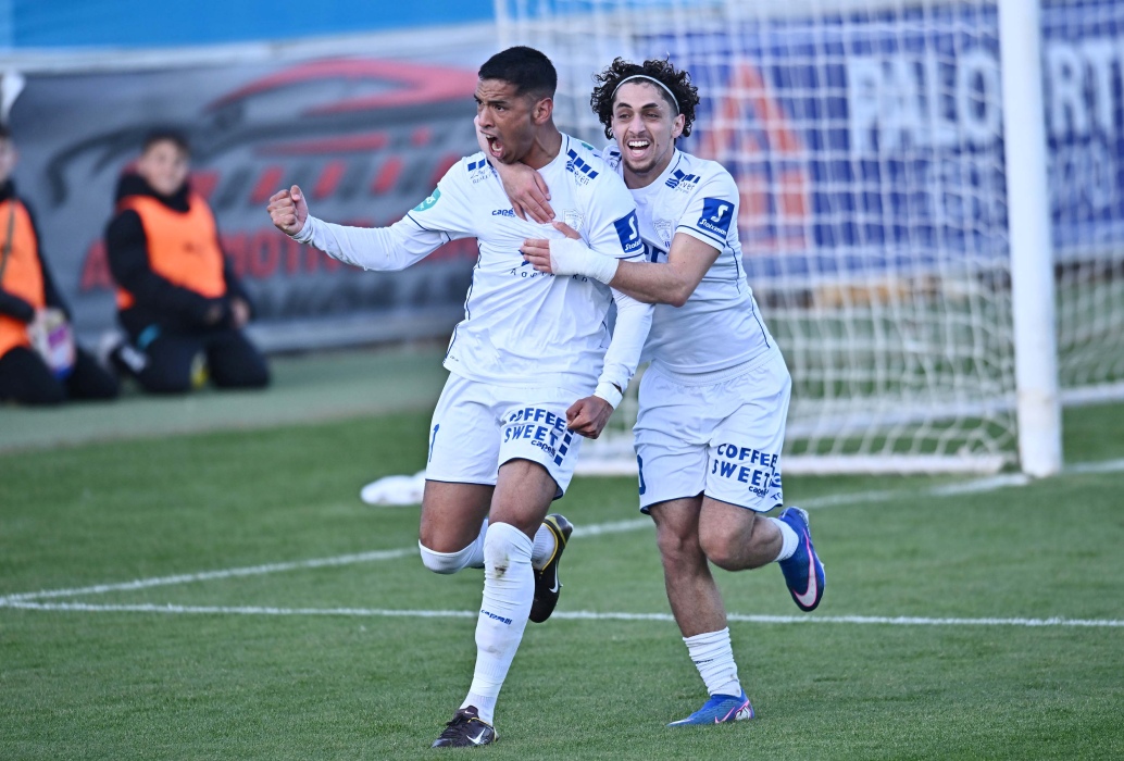 Μεγάλο ΔΙΠΛΟ στο Δασάκι με Λομόνακο! Παραμένει στην επικίνδυνη ζώνη ο Εθνικός...