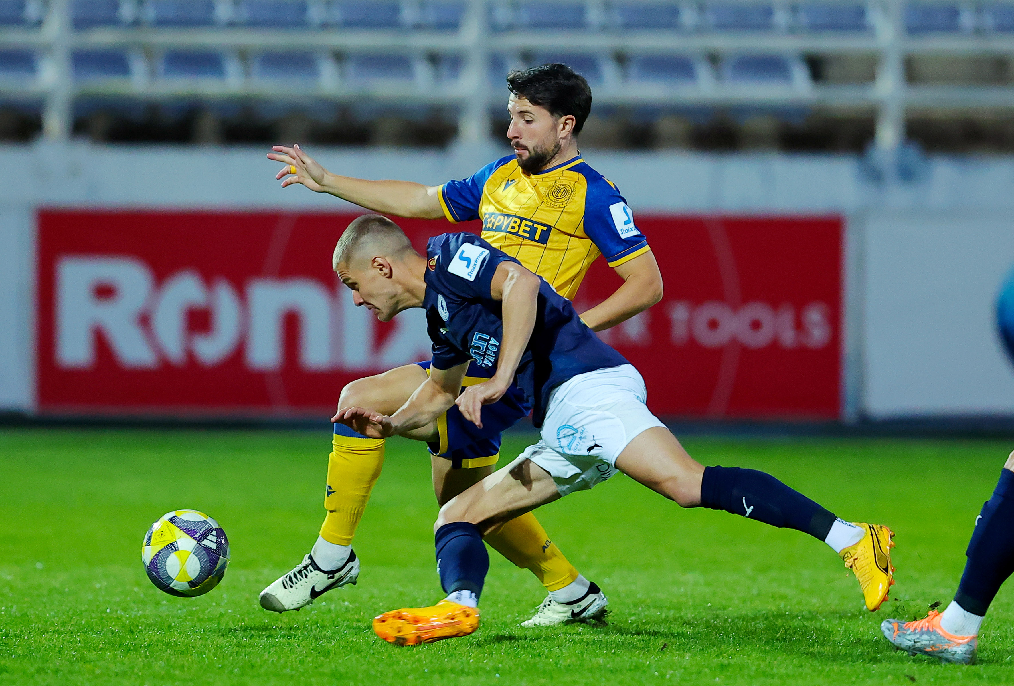 LIVE: Eθνικός-ΑΕΛ (ΗΜΙΧΡΟΝΟ)