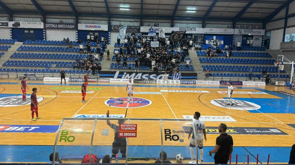 Ιστορική νίκη για τον Απόλλωνα στο Φούτσαλ, έριξε 7άρα η Ε.Ν.Λατσιών Ιστορική νίκη για τον Απόλλωνα στο Φούτσαλ, έριξε 7άρα η Ε.Ν.Λατσιών
