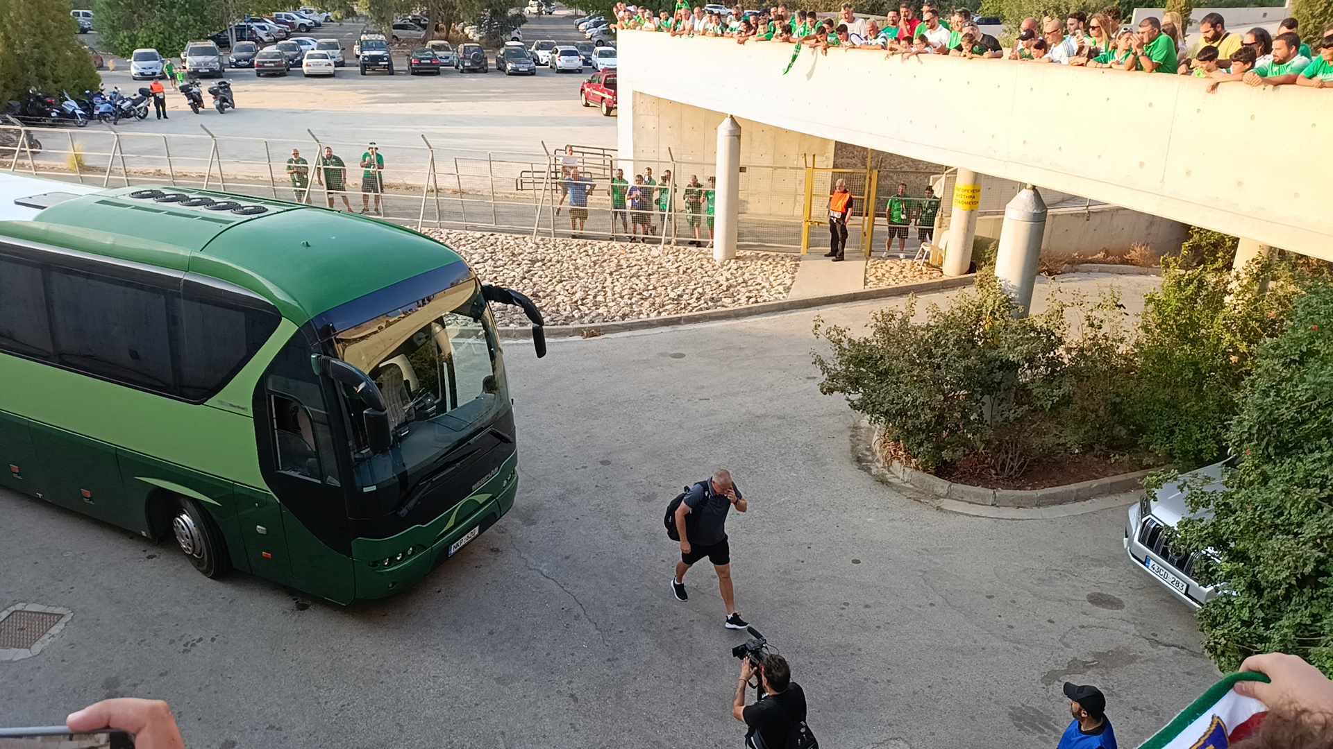 Στο ΓΣΠ η αποστολή της Ομόνοιας και ντόπες από τον κόσμο (ΒΙΝΤΕΟ)