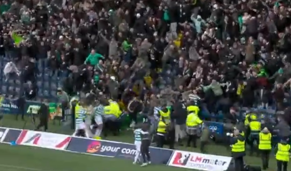 Γκολ στο 97’, τρέλα, παίκτες στην κερκίδα, πανζουρλισμός: Η Σέλτικ έζησε το ποδόσφαιρο στα καλύτερά του! (ΒΙΝΤΕΟ)