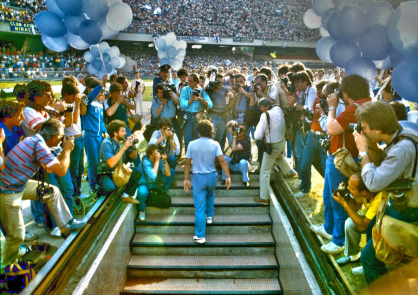 O Ντιέγκο Μαραντόνα δεν έβλεπε κανέναν