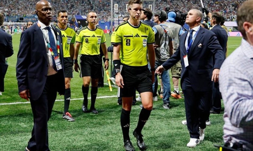 Επίσημη καταγγελία της Αιγύπτου στη FIFA για τον διαιτητή του αγώνα με την Αργεντινή - Έντονες αντιδράσεις για δύο κρίσιμες φάσεις