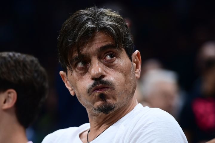Η απάντηση του Δημήτρη Γιαννακόπουλου στους Αγγελόπουλους για το τραπεζάκι με την κούπα της EuroLeague