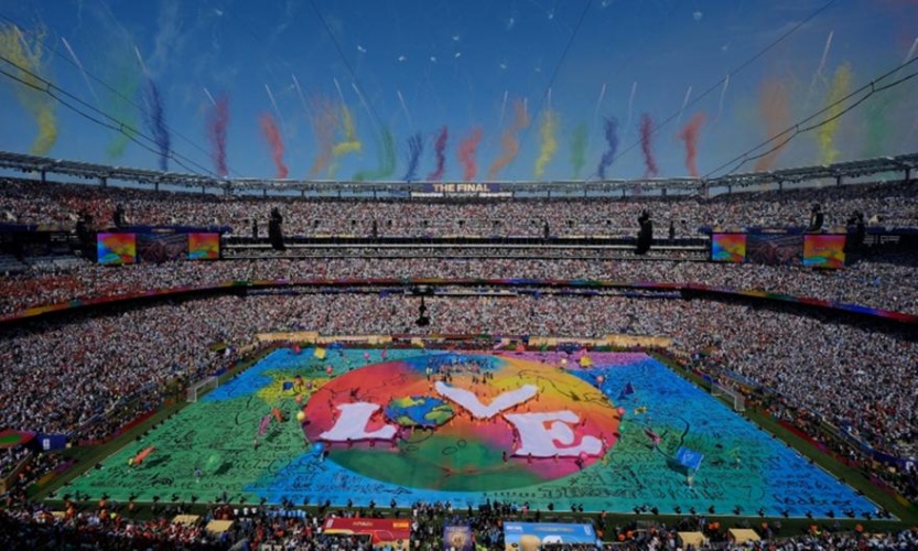 Το halftime show του τελικού κράτησε 27 λεπτά αντί για 17 και άνοιξε μεγάλη κουβέντα (ΒΙΝΤΕΟ)