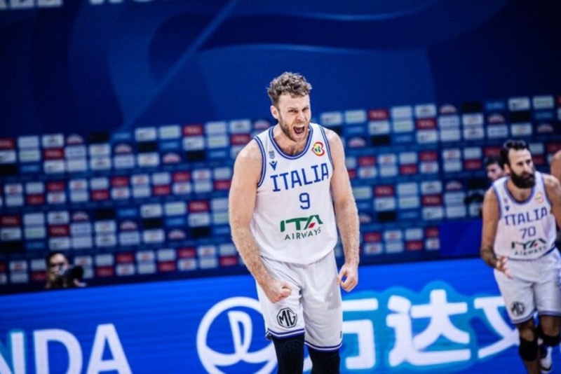 FIBA EuroBasket 2025 / Αρχηγός Ιταλίας Νίκολο Μέλι: «Ανυπομονώ να έρθω στο πανέμορφο νησί σας» (ΒΙΝΤΕΟ) FIBA EuroBasket 2025 / Αρχηγός Ιταλίας Νίκολο Μέλι: «Ανυπομονώ να έρθω στο πανέμορφο νησί σας» (ΒΙΝΤΕΟ)