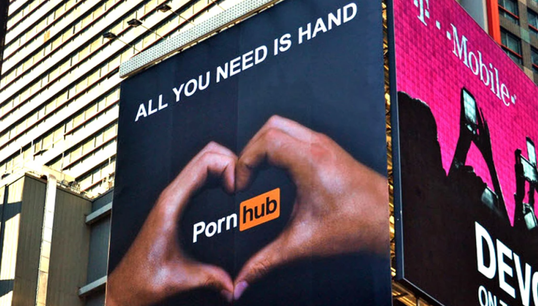 Τι έψαξαν στο Pornhub για το 2025: Η έκπληξη από τη Ρωσία και οι top αναζητήσεις