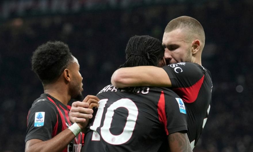 Λύγισε τη Ρόμα με ήρωες Πάβλοβιτς και Μενιάν η Μίλαν και έβαλε… φωτιά στη Serie A!