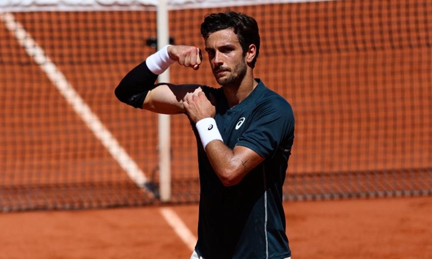 Στους «16» του Roland Garros ο Μουζέτι με μεγάλη ανατροπή