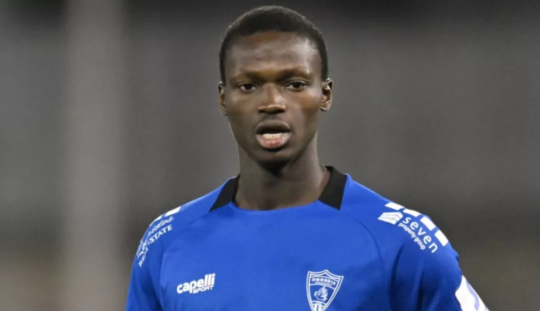 Παρελθόν ο Fomba