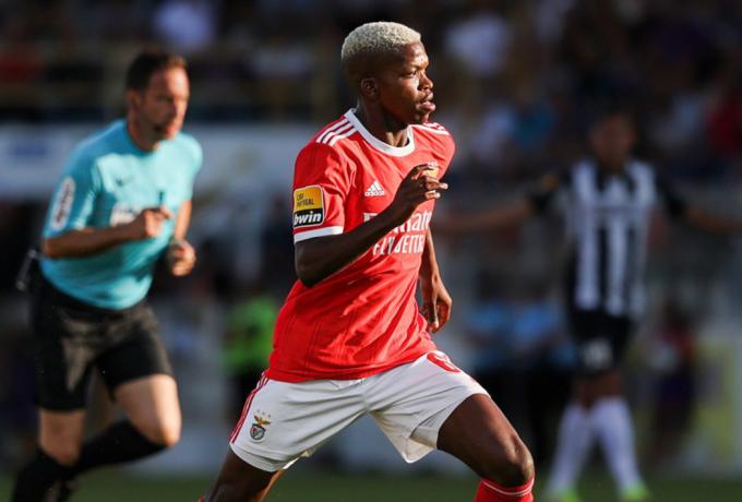 Θέλει τον Λουίς της Μπενφίκα η Μίλαν