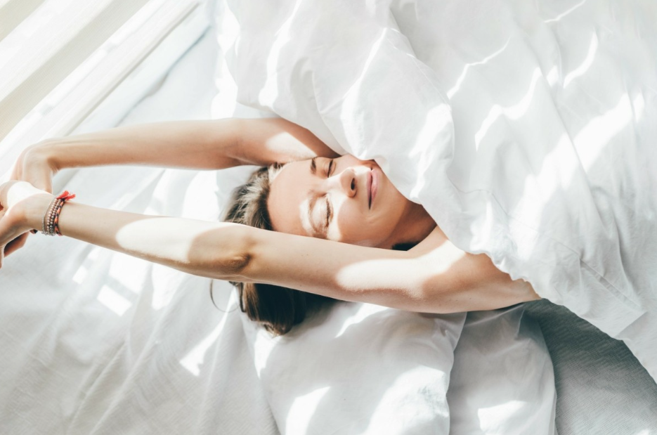 Τι είναι ο “έξυπνος ύπνος” – Το κλειδί για καλύτερη διάθεση και γερή καρδιά