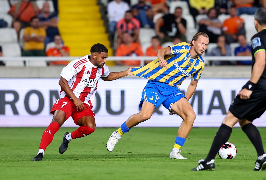 LIVE: ΑΠΟΕΛ - Νέα Σαλαμίνα (Α' ΗΜΙΧΡΟΝΟ / 1-0)