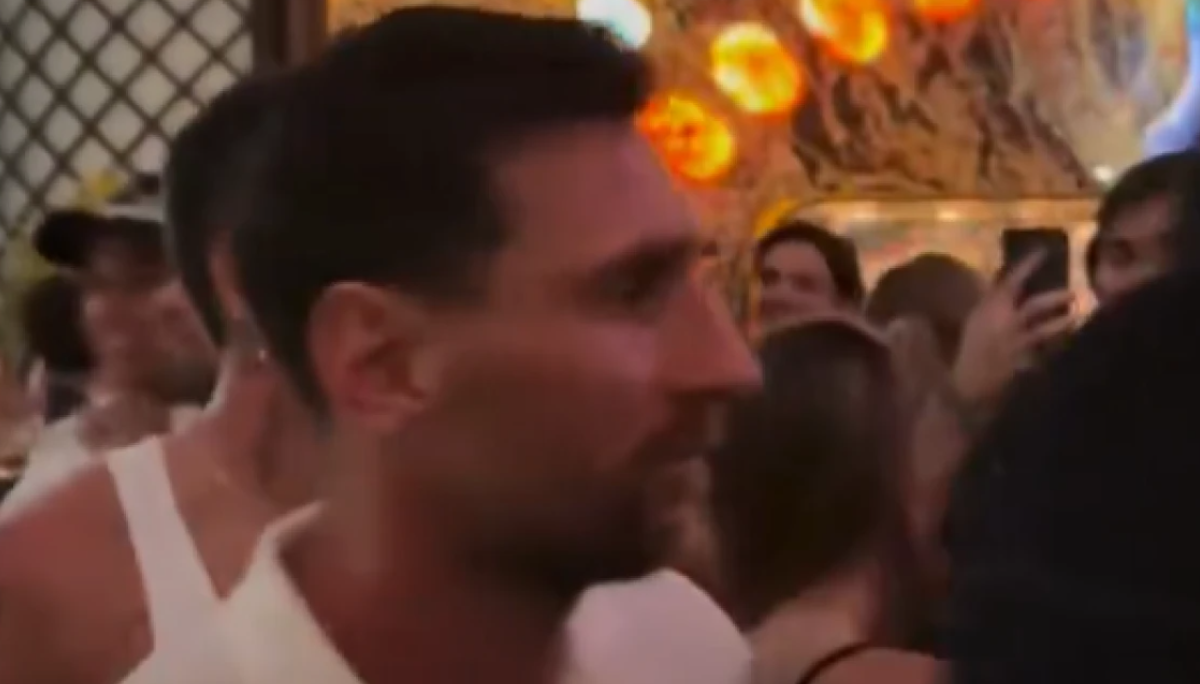 ΒΙΝΤΕΟ: Δεν τον λες και ψυχή της παρέας - Όλοι ξεφάντωσαν για τον τίτλο της Ίντερ Μαϊάμι, ο Μέσι είχε μούτρα