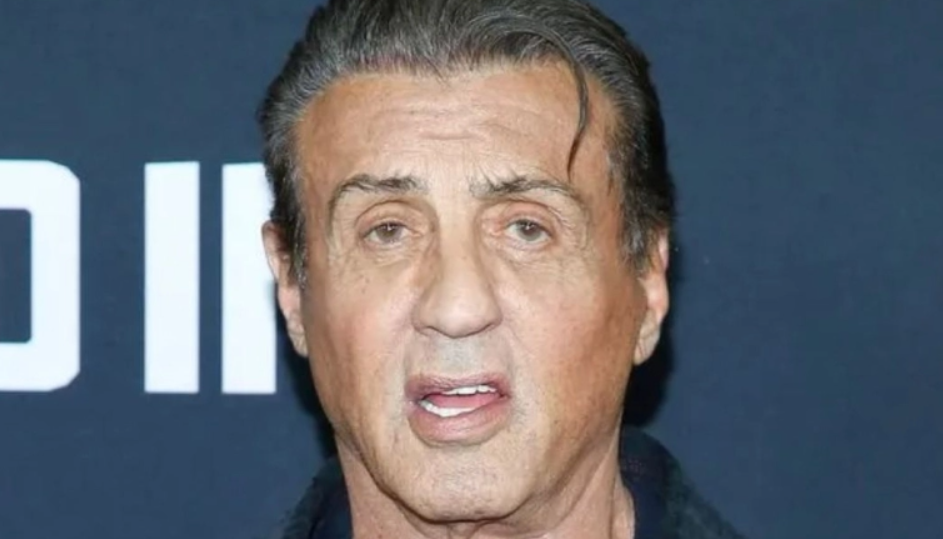 Σιλβέστερ Σταλόνε: Η κρυφή αλήθεια πίσω από το «στραβό» του χαμόγελο